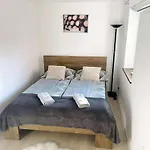 Lator-hans Apartmanhaz Daire