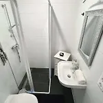 Lator-hans Apartmanhaz *