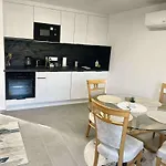 Lator-hans Apartmanhaz