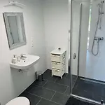 Daire Lator-hans Apartmanhaz *