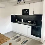 Lator-hans Apartmanhaz