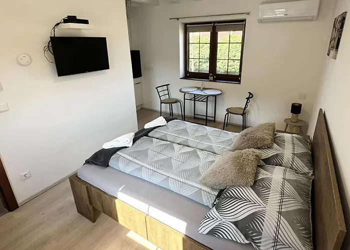 شقة Lator-hans Apartmanhaz فيلاني