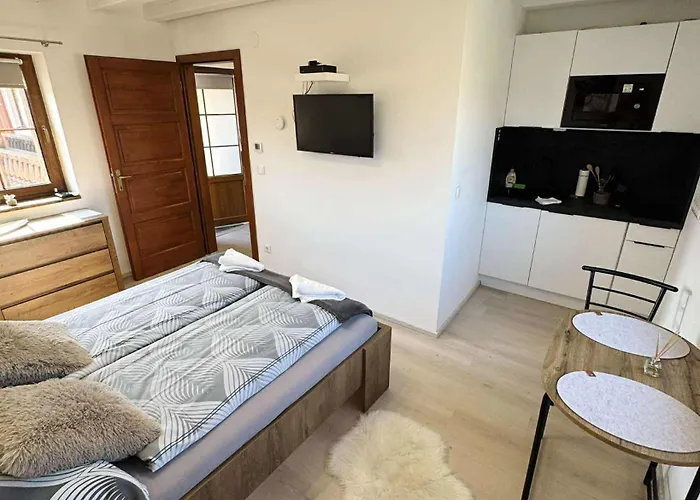 Lator-hans Apartmanhaz شقة فيلاني