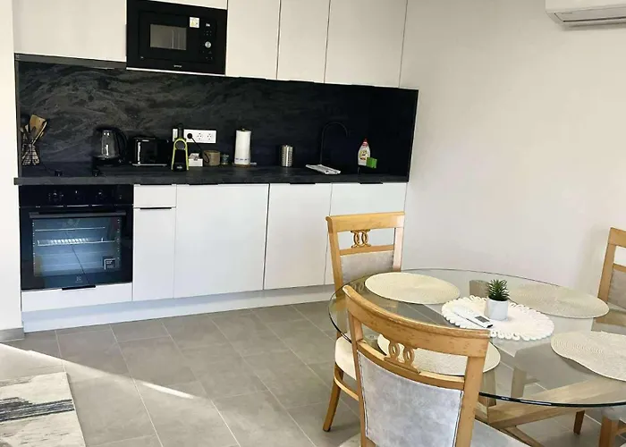 Lator-hans Apartmanhaz