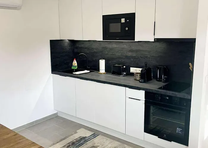 Lator-hans Apartmanhaz